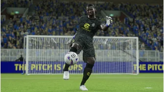 GK High Punt eFootball skill